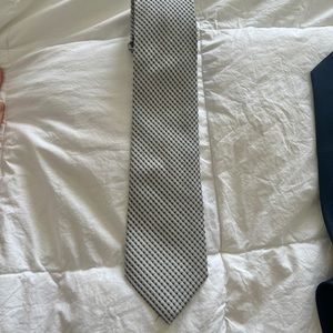 CALVIN KLEIN 100% Silk Tie